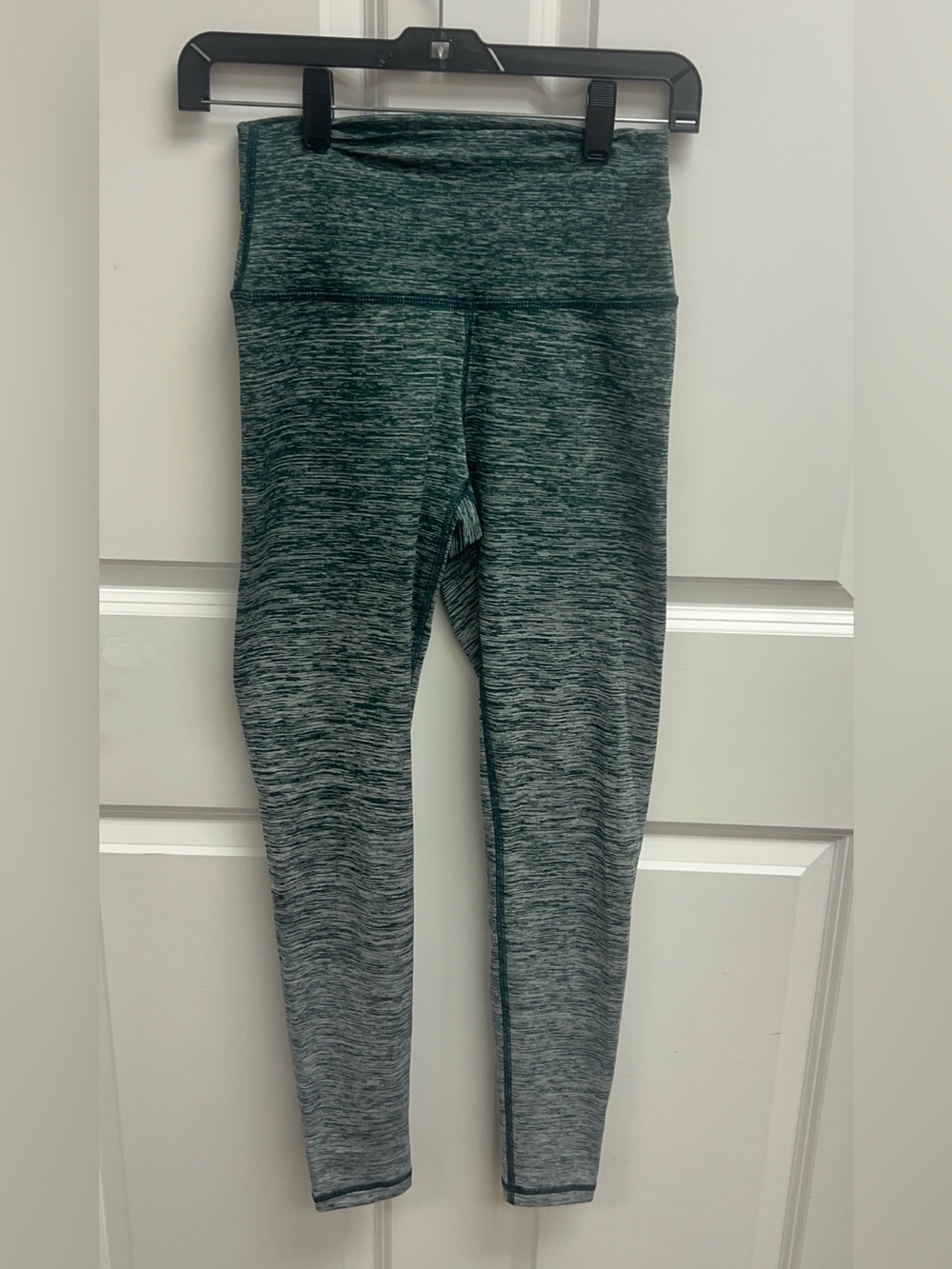 Aerie's Chill. Play. Move. green heathered space-dye leggings Size Small